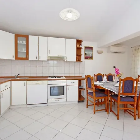 Marin * 마카르스카